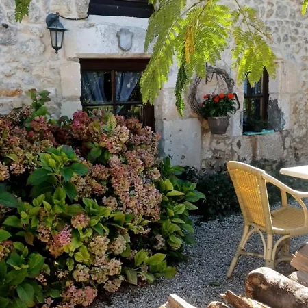 Les Lignons بيت للعطل *