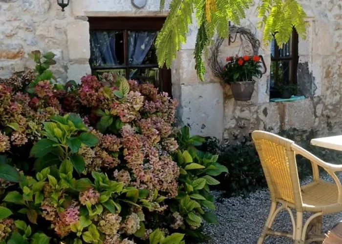 Les Lignons Casa de Férias *